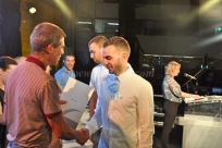 الطالب اليافي مدحت أحمد شعار يحصل على اللقب الأول في علوم الحاسوب